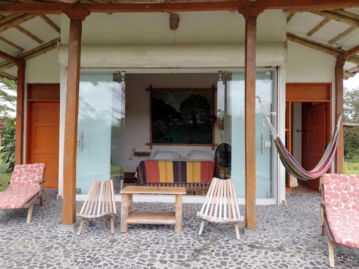 Вилла Hacienda El Saman Кимбайя Экстерьер фото